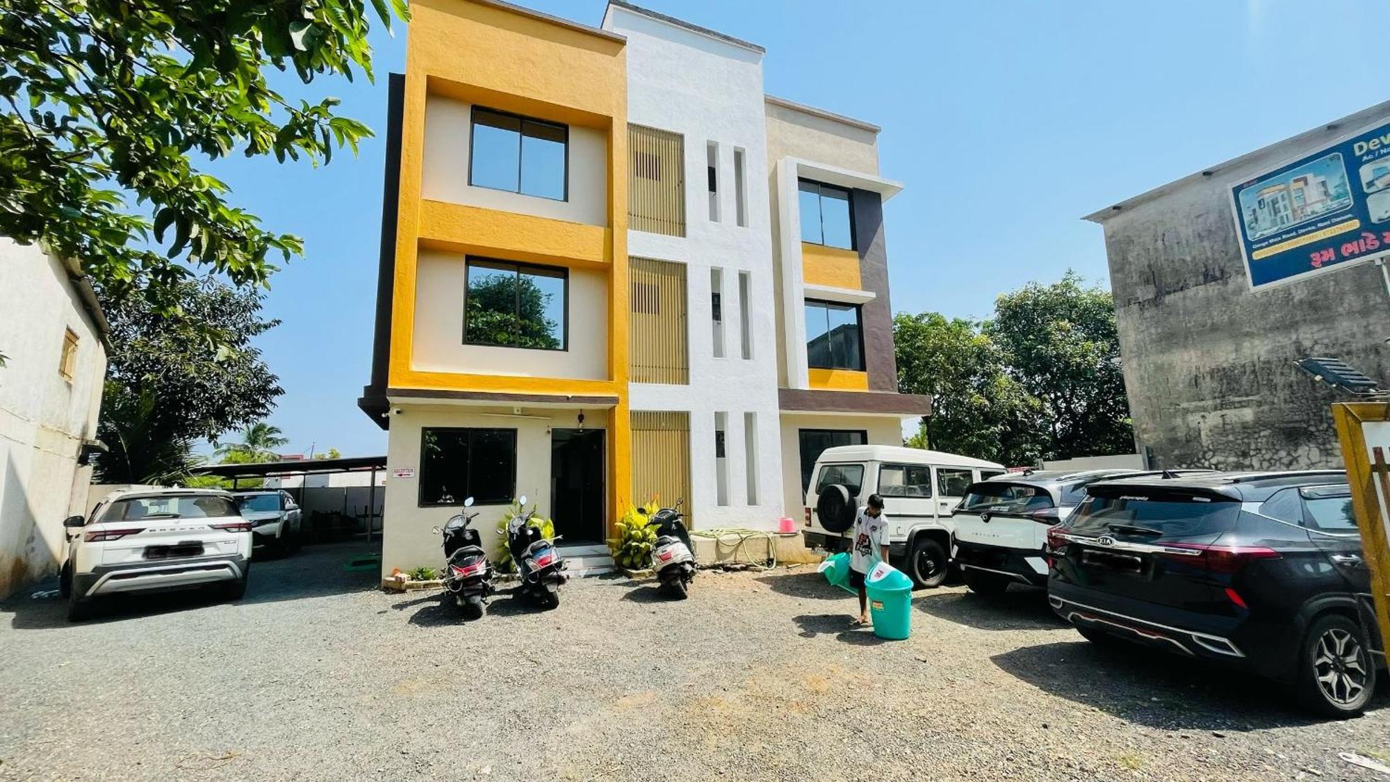Devka House Otel Daman Dış mekan fotoğraf